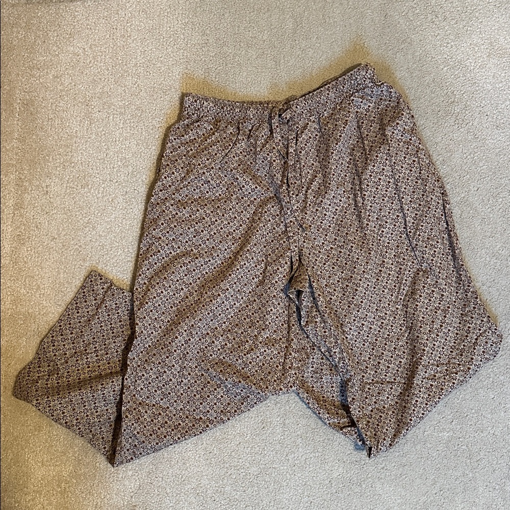Women’s Eddie Bauer cotton pants, size large petite